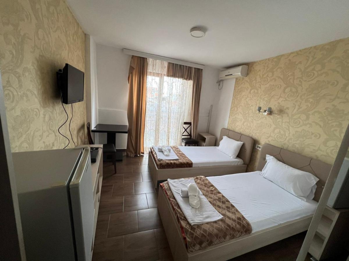 Hotel Ultra Star Skopje Exterior photo